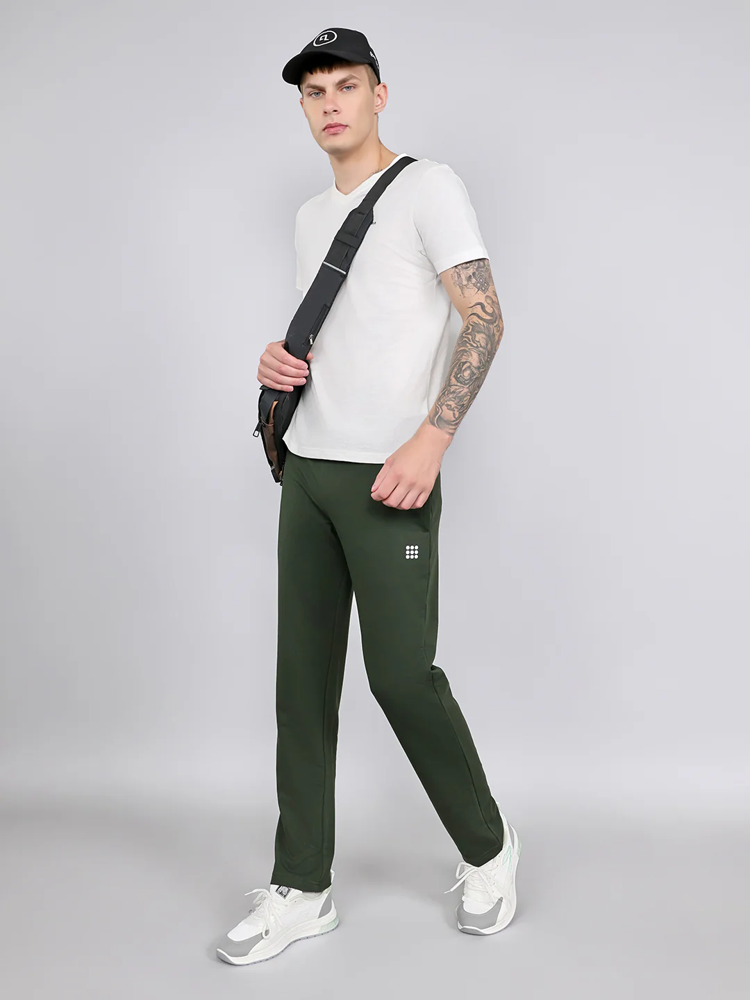 Rock.it Men Olive Solid Smart Fit Lower - Image 6