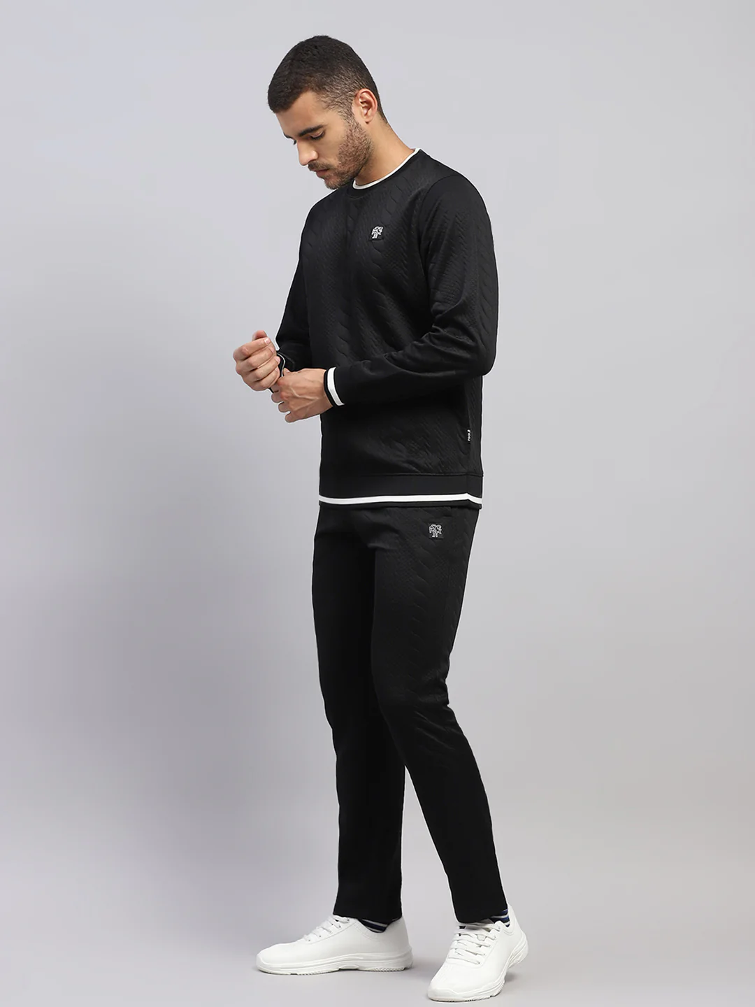 Rock.it Men Black Self Design Round Neck Sleeveless Winter Tracksuit - Image 3