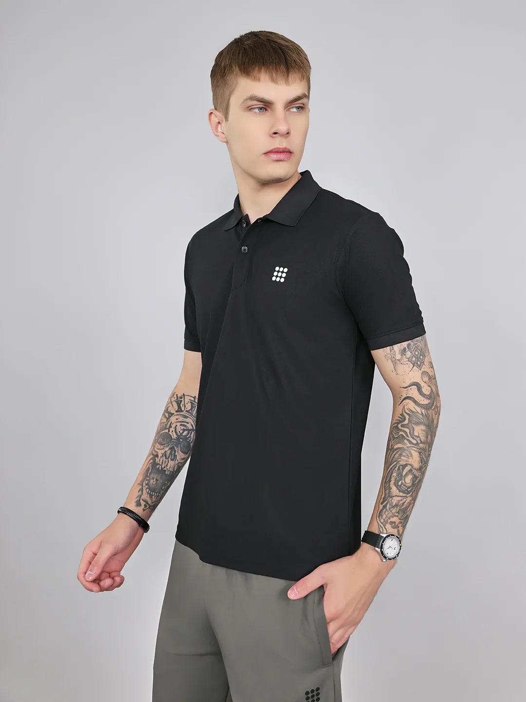 Rock.it Men Black Solid Collar Half Sleeve T-Shirt - Image 2