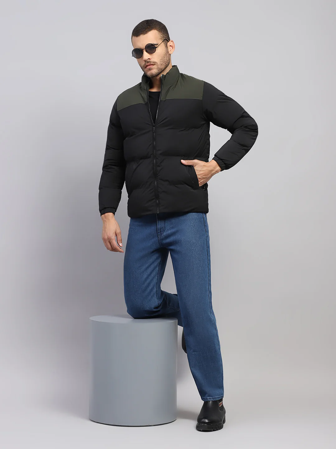Rock.it Men Black Solid Hooded Full Sleeve Jacket - Image 2