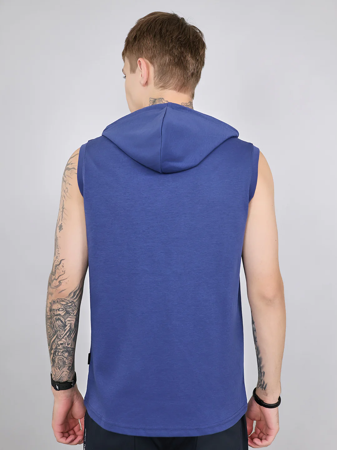 Rock.it Men Blue Solid Hooded Sleeveless T-Shirt - Image 4