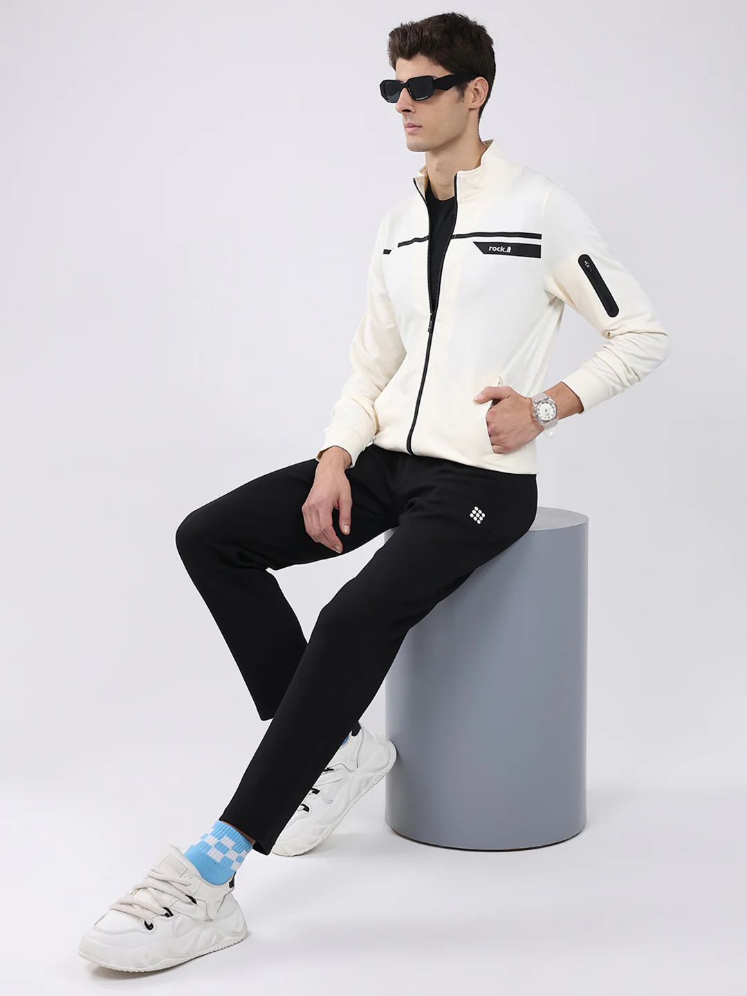 Rock.it Men Off White Solid Mock Neck Full Sleeve Sweatshirt - Image 2