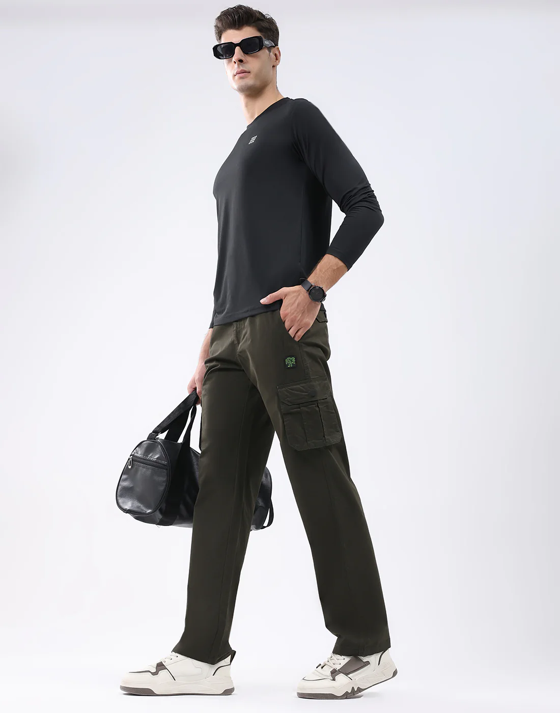 Rock.it Men Olive Solid Regular Fit Cargo - Image 5
