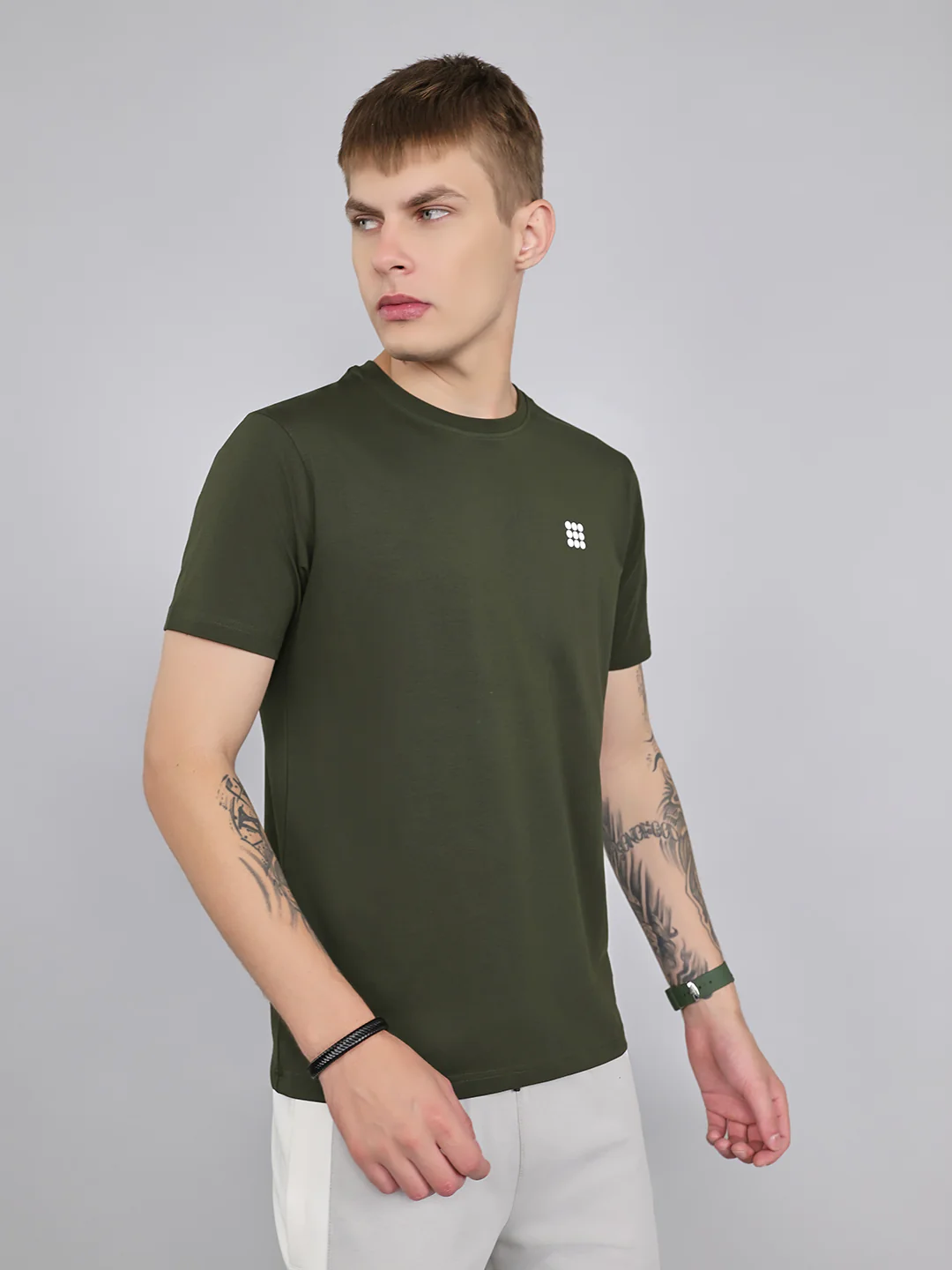 Rock.it Men Olive Solid Round Neck Half Sleeve T-Shirt - Image 3