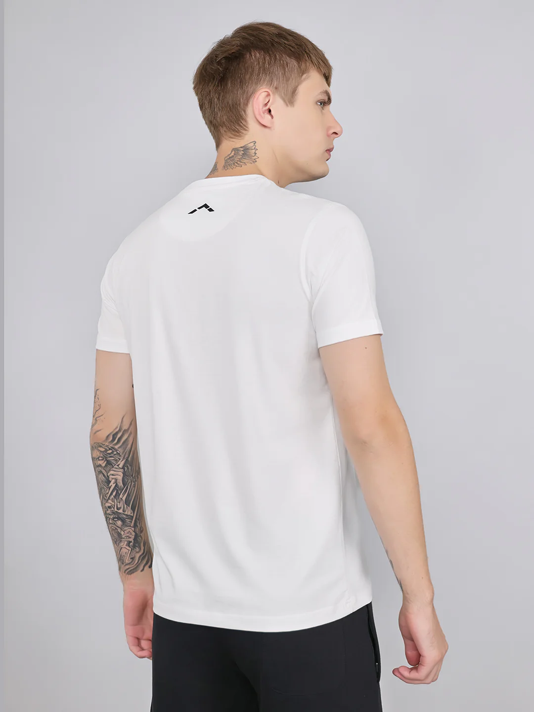 Rock.it Men White Solid Round Neck Half Sleeve T-Shirt - Image 4