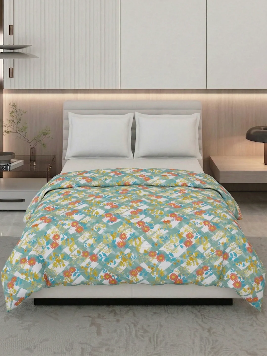 Vertical Floral Print King Size 3 Ply 150 GSM Comforter Prestige Collection Weight 2.5 kg - Image 3