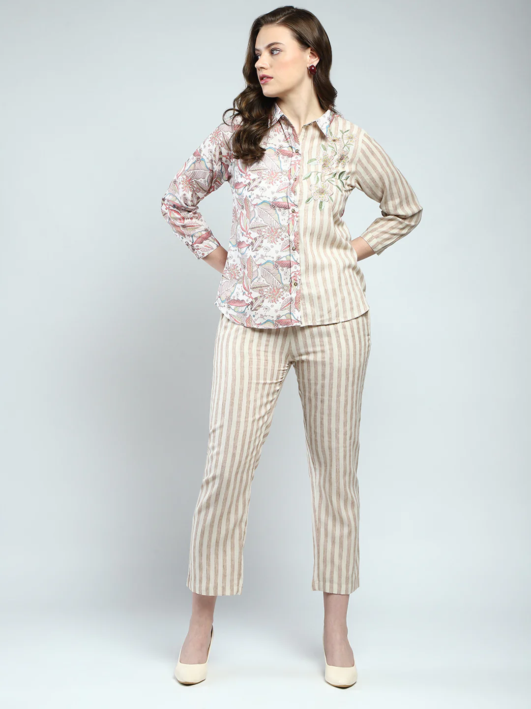 Women Beige Printed Collar Full Sleeve Cords Set - Image 3