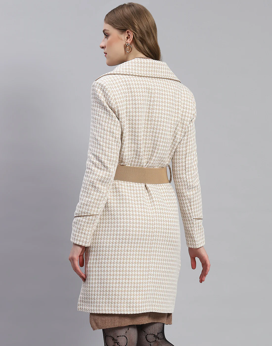 Women Beige Self Design Lapel Collar Full Sleeve Coat - Image 5