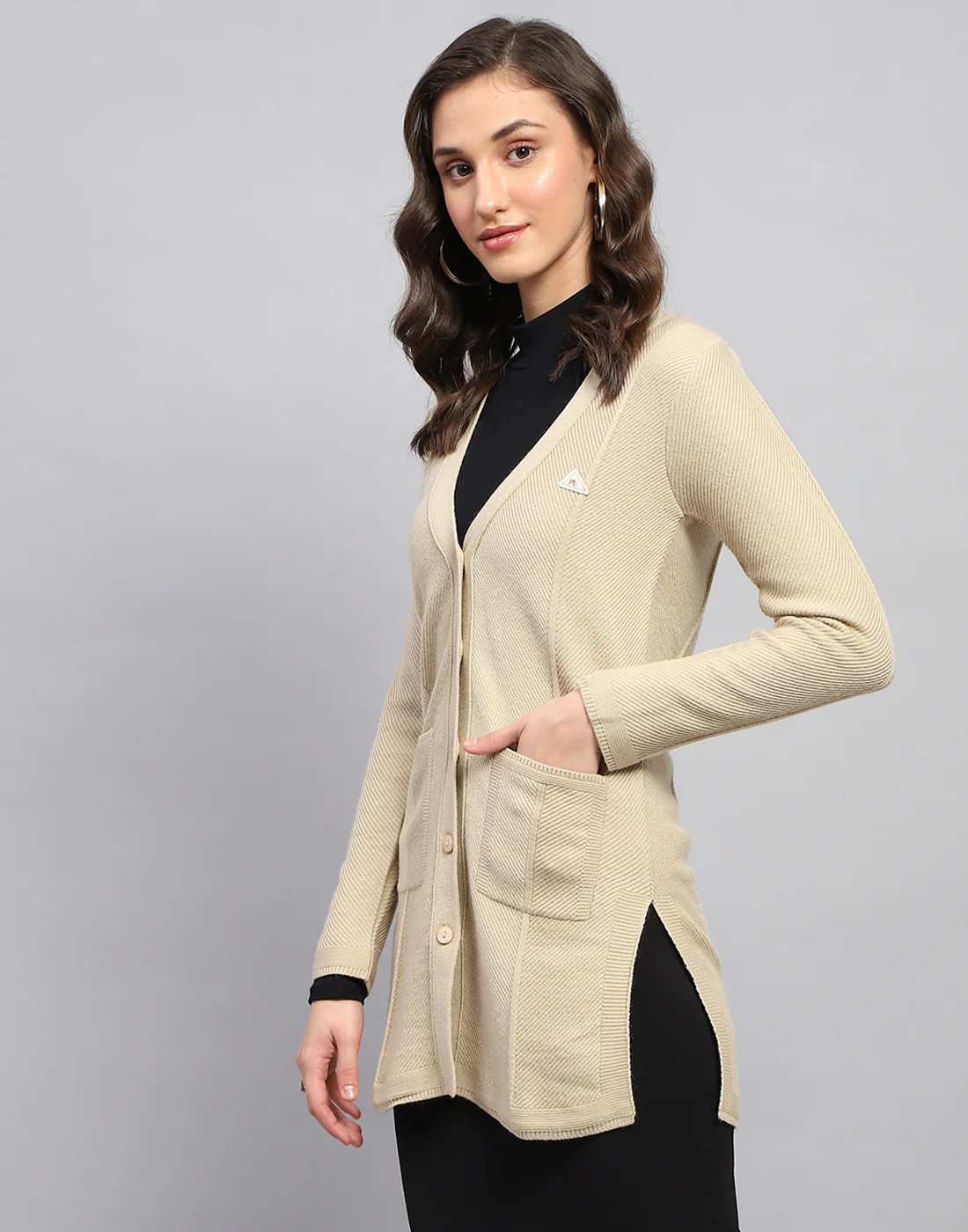 Women Beige Self Design V Neck Full Sleeve Cardigan - Image 4