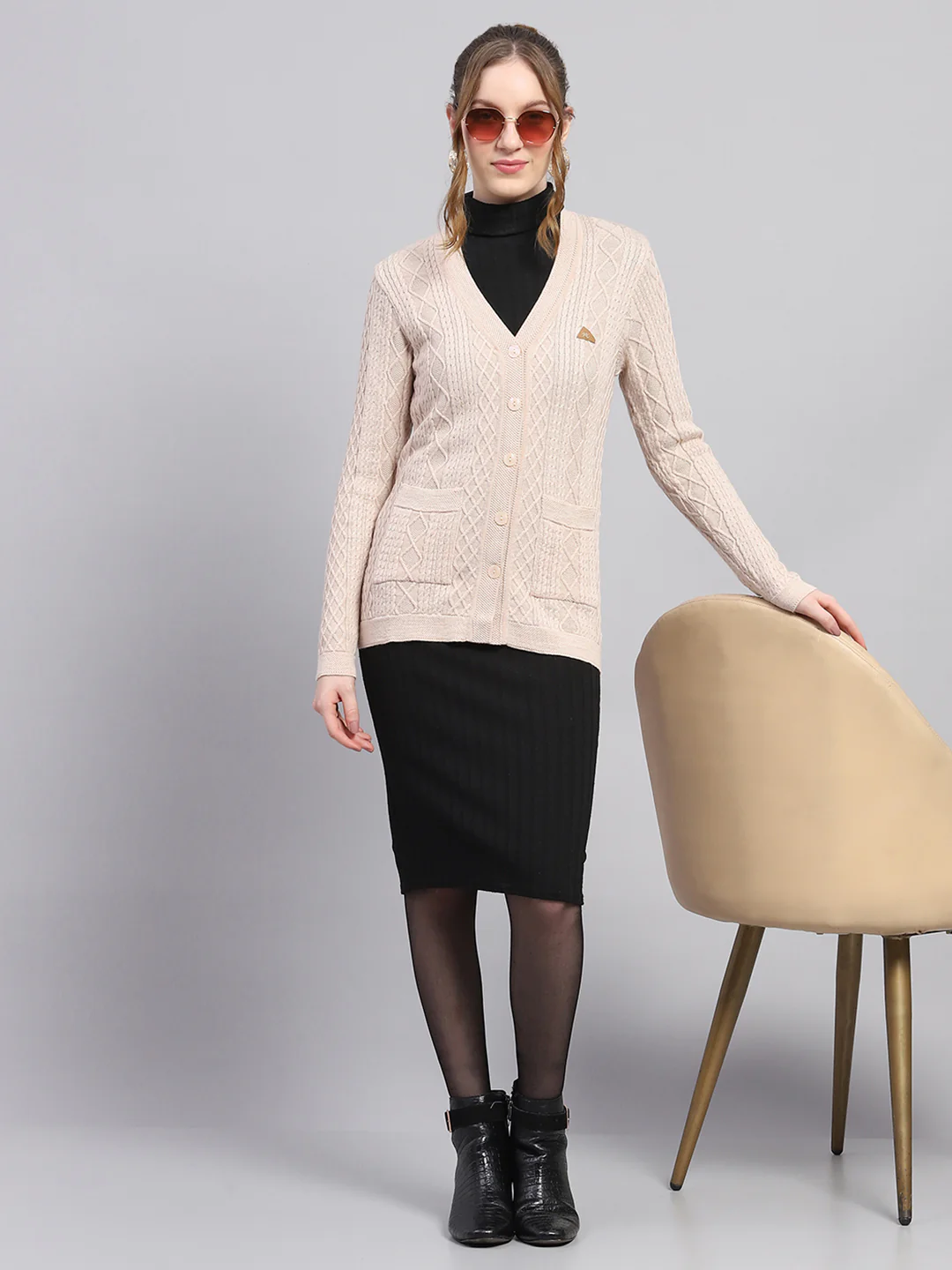 Women Beige Self Design V Neck Full Sleeve Cardigan - Image 2