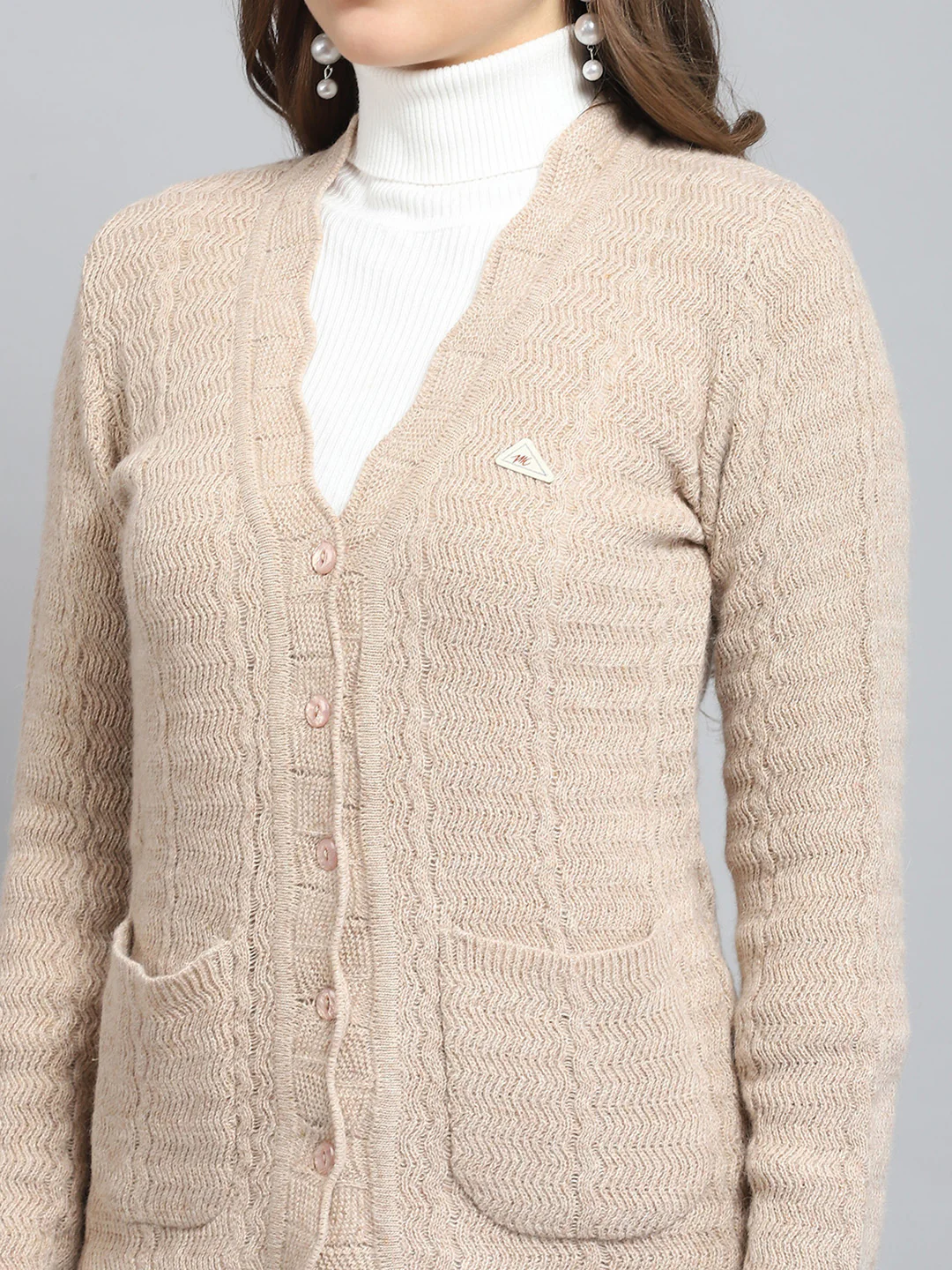 Women Beige Self Design V Neck Full Sleeve Cardigan - Image 7