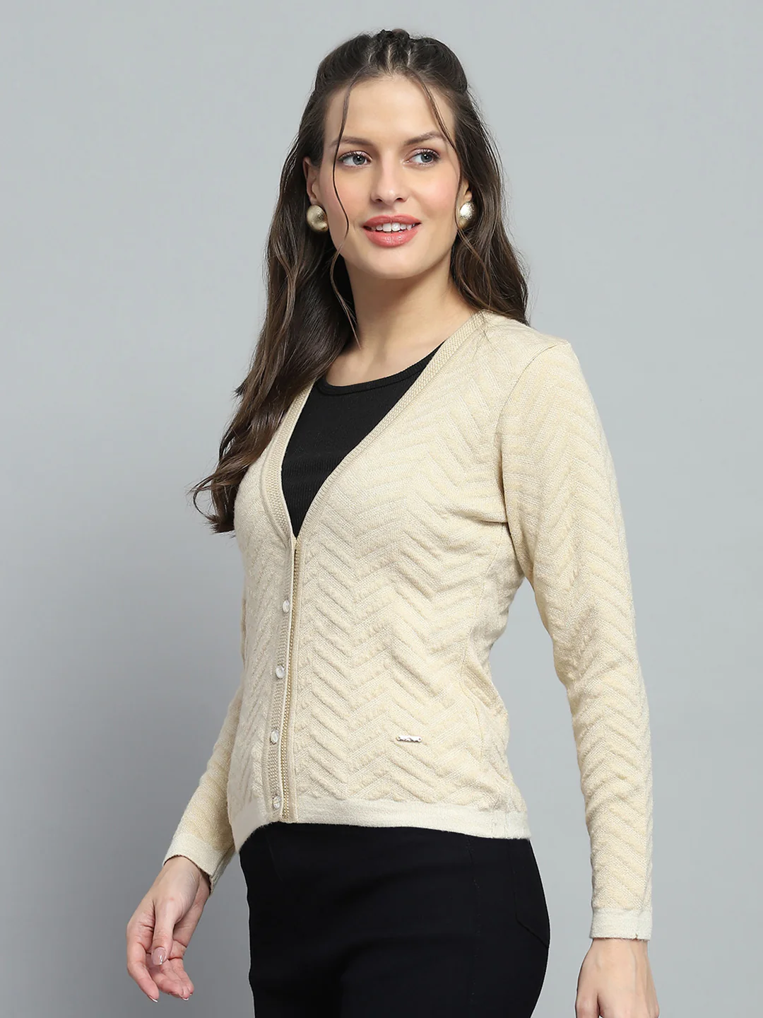 Women Beige Self Design V Neck Full Sleeve Cardigan - Image 3