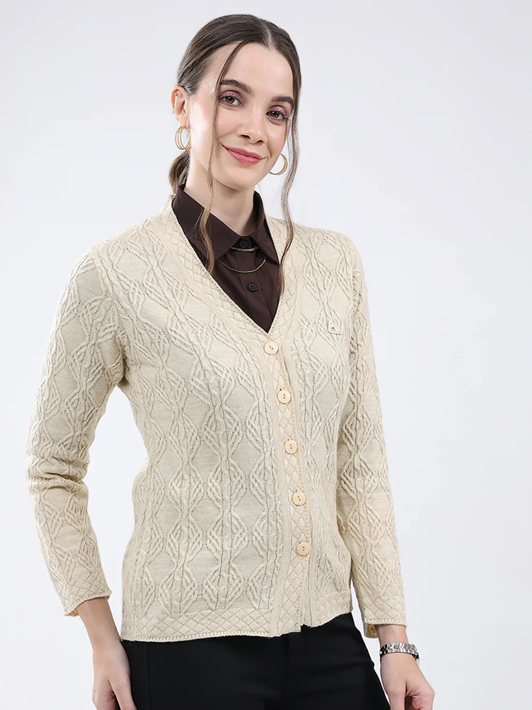 Women Beige Self Design V Neck Full Sleeve Cardigan - Image 4