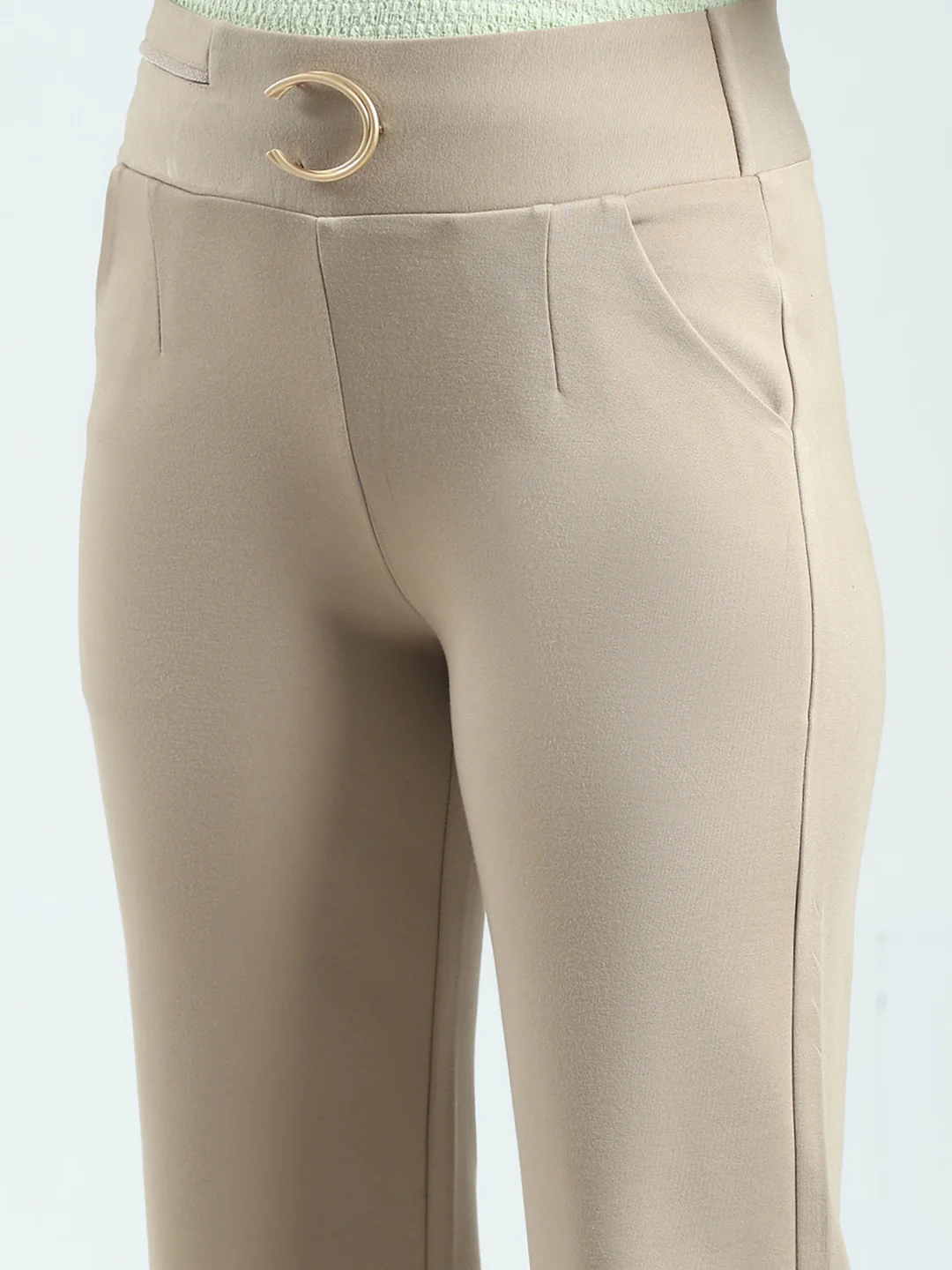 Women Beige Solid Regular Fit Jegging - Image 6