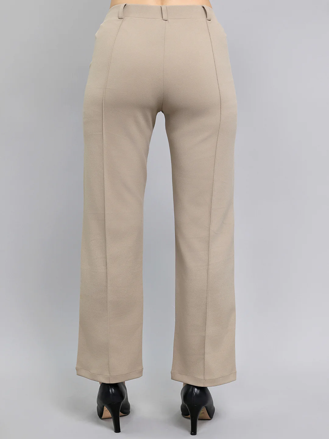 Women Beige Solid Regular Fit Jegging - Image 4