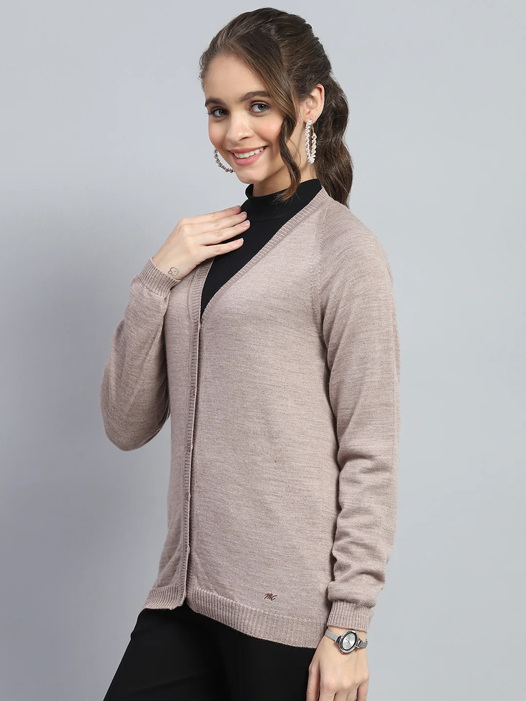 Women Beige Solid Round Neck Full Sleeve Cardigan - Image 3