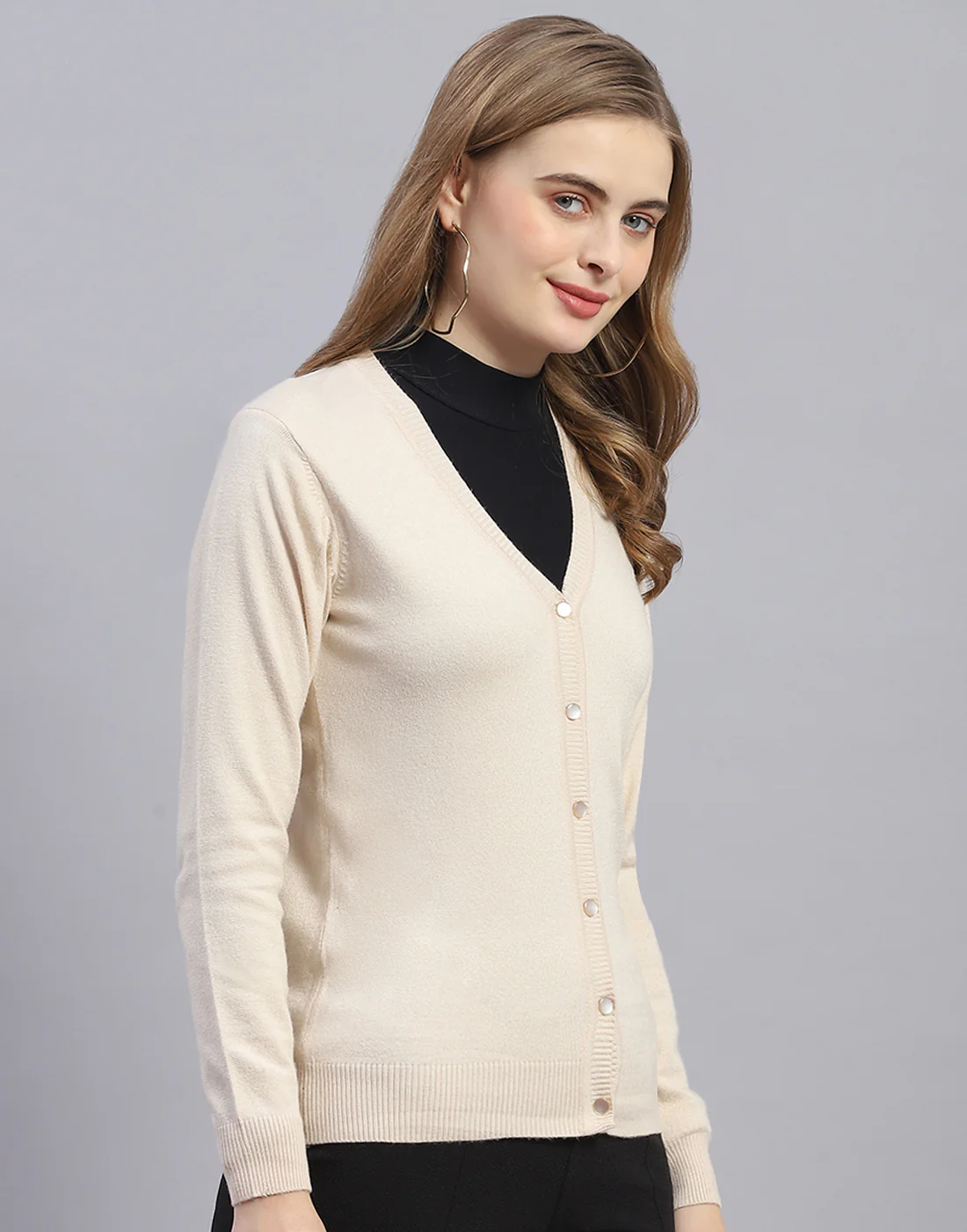 Women Beige Solid V Neck Full Sleeve Cardigan - Image 4
