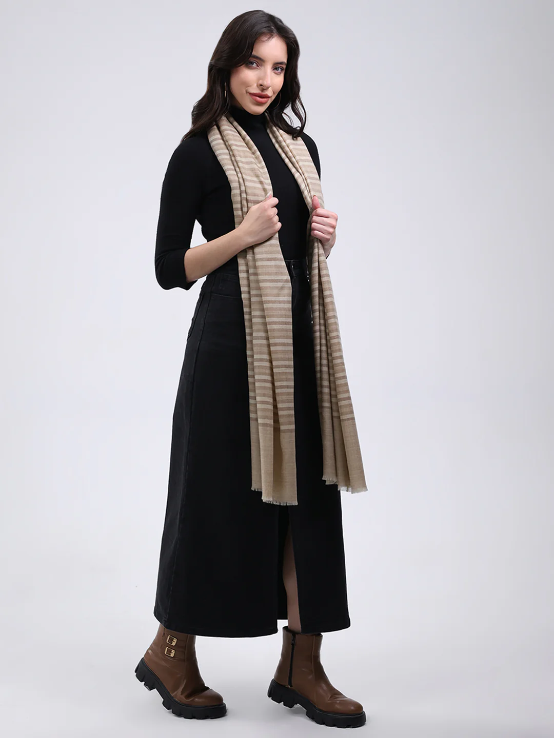 Women Beige Solid Wool Blend Stole - Image 4