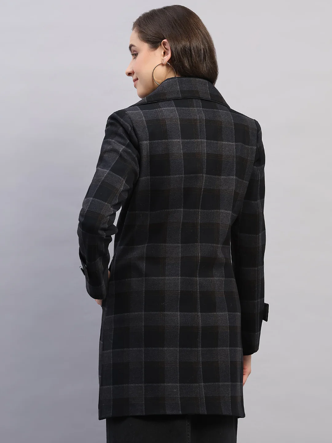 Women Black Check Collar Full Sleeve Coat - Image 5