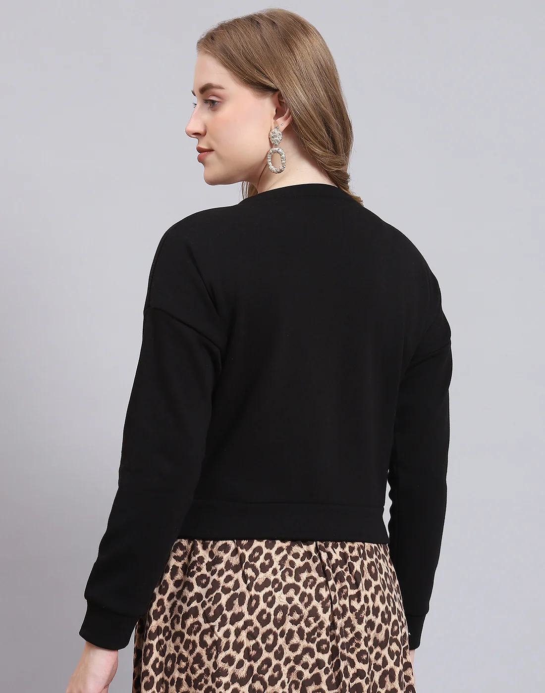 Women Black Embroidered Round Neck Full Sleeve Sweatshirt - Image 7