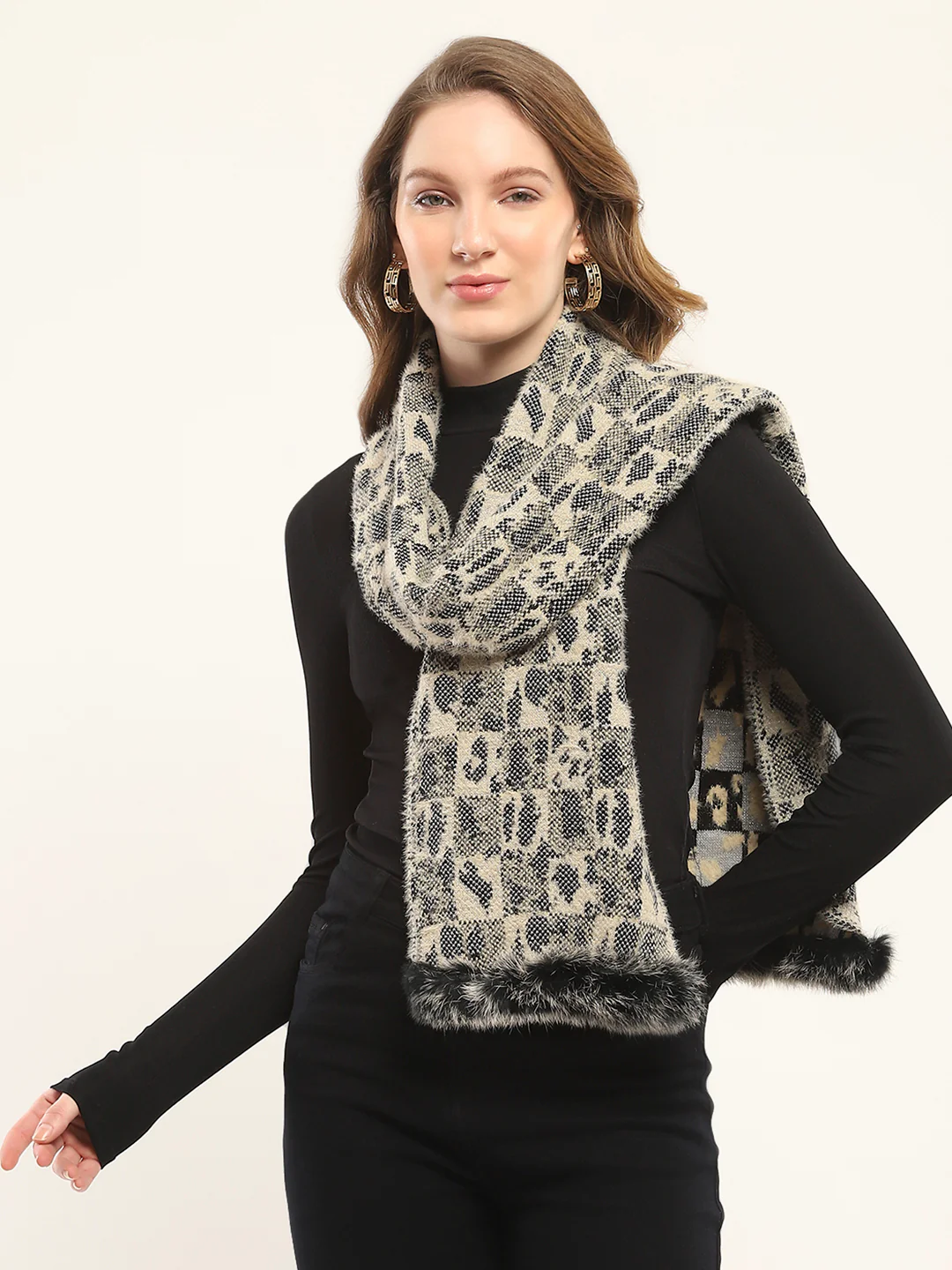Women Black & Grey Self Design Muffler - Image 3