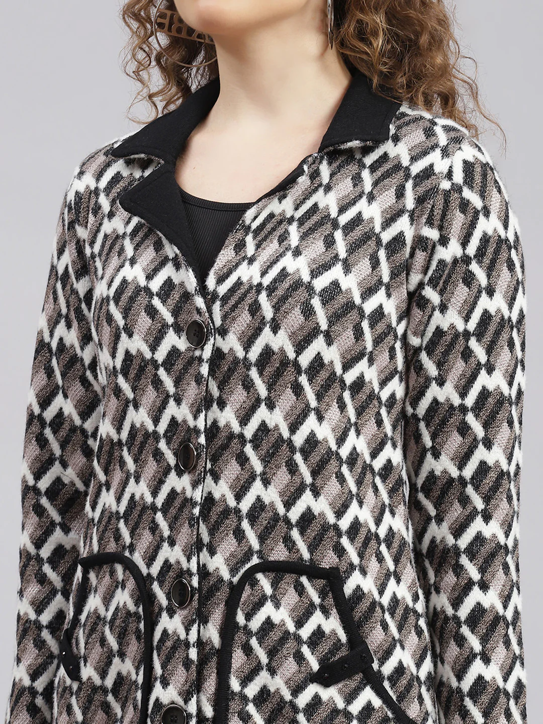 Women Black Jaquard Wool blend Knitted Coat - Image 6
