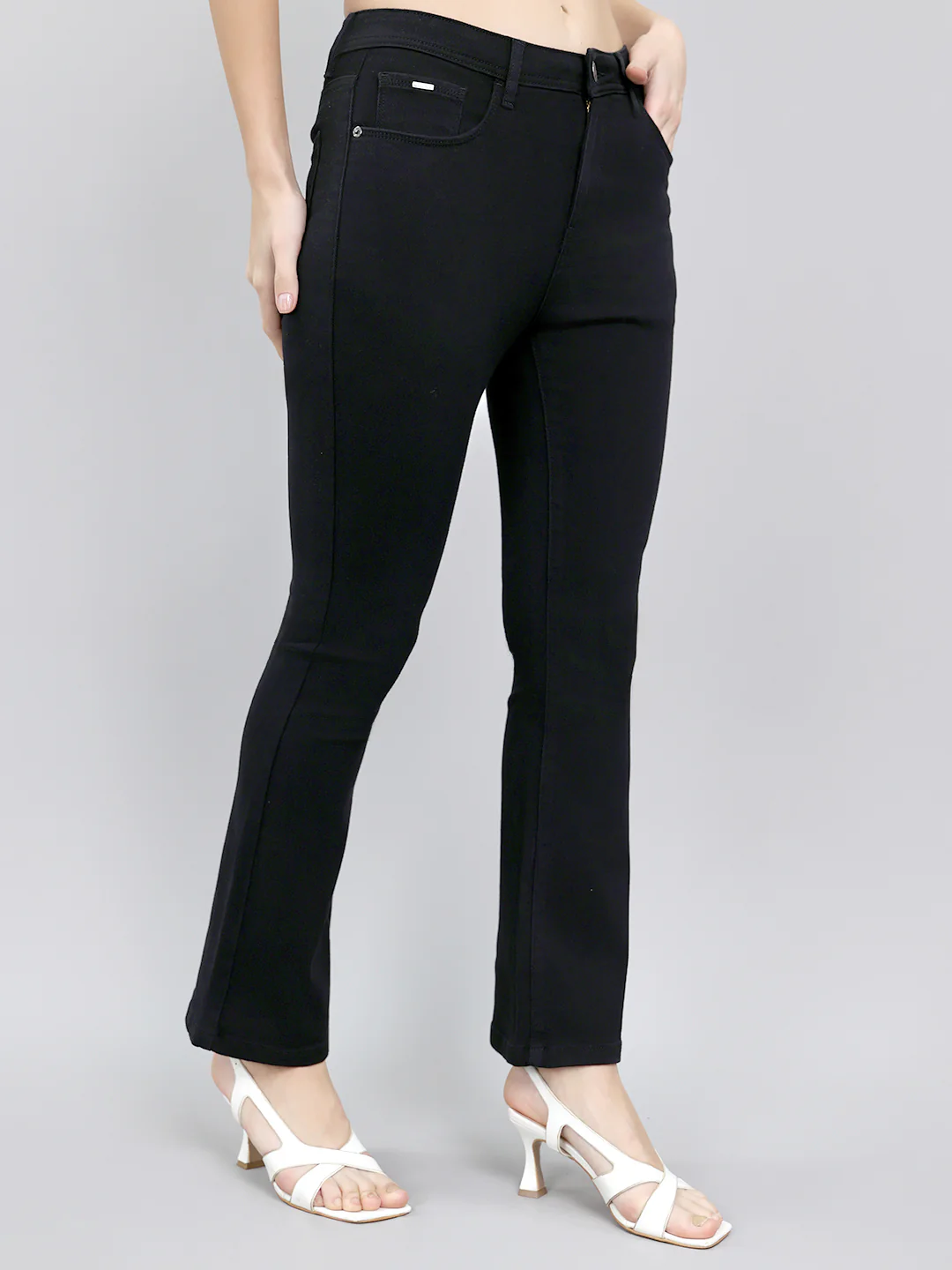 Women Black Light Wash Regular Fit Denim - Image 3