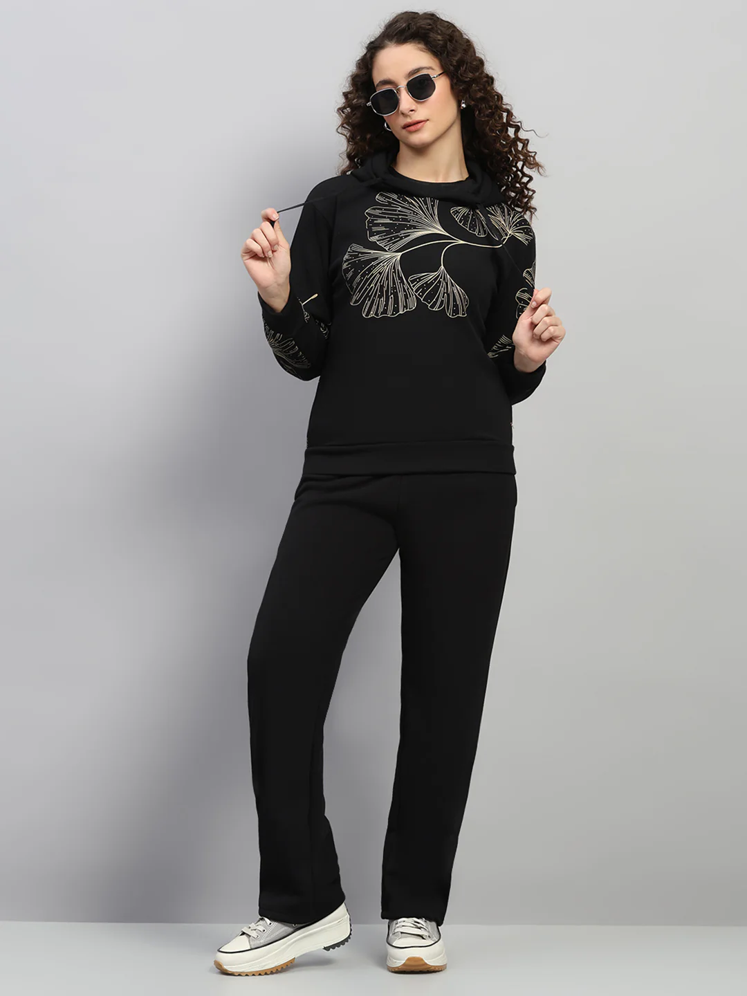 Women Black Printed Hooded Full Sleeve Winter Tracksuit - Image 2