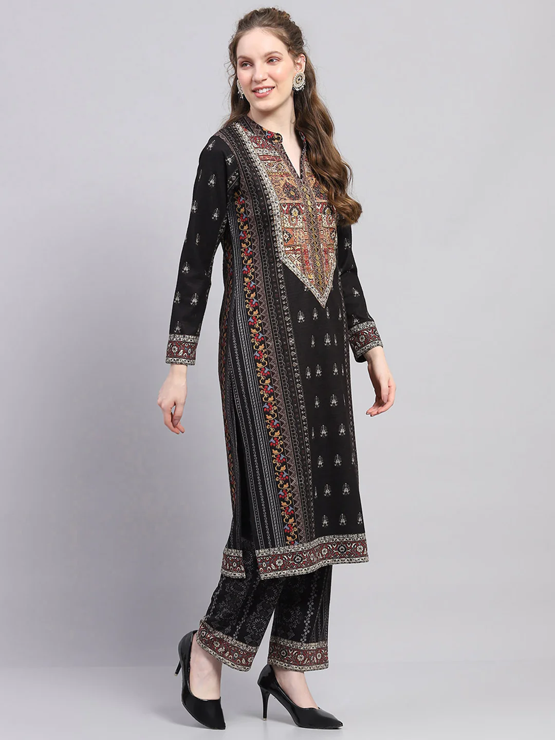 Women Black Printed Round Neck Full Sleeve Kurti Set with Stole - Image 4