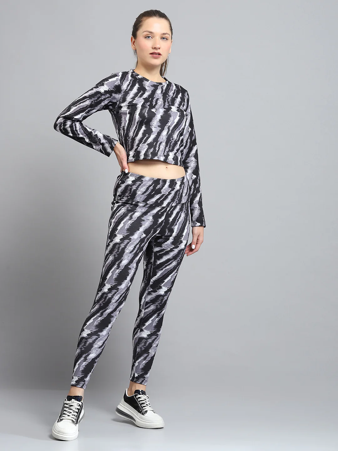 Rock.it Women Black Printed Round Neck Full Sleeve Tracksuit - Image 4