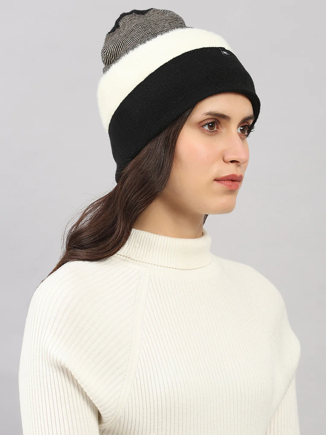 Women Black Self Design Blend Wool Cap - Image 4