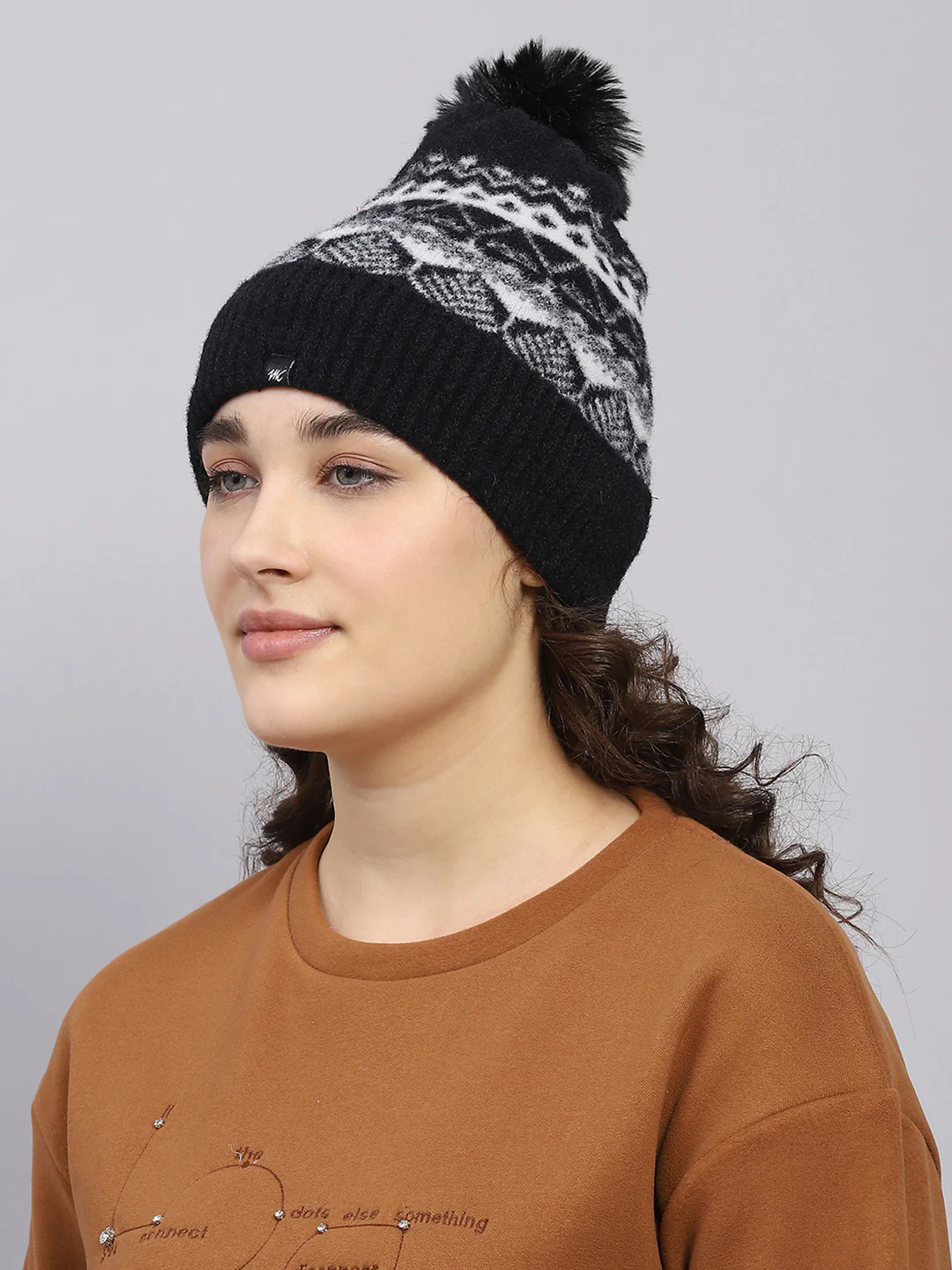 Women Black Self Design Cap - Image 3