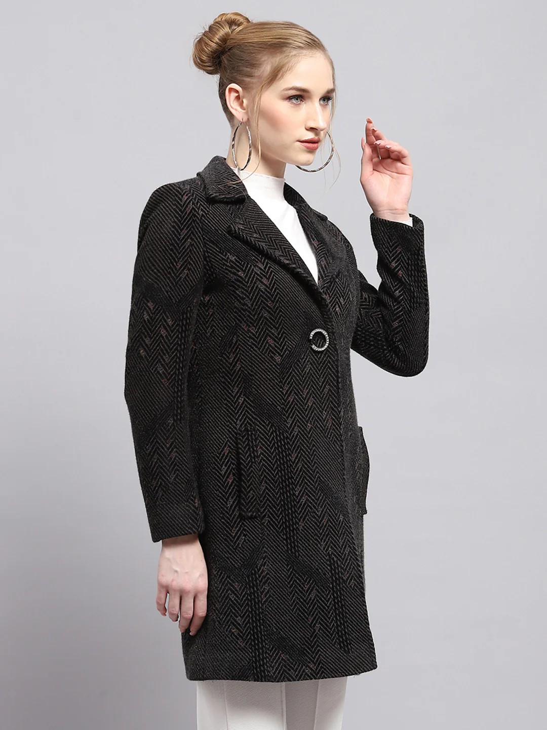 Women Black Self Design Collar Full Sleeve Coat - Image 4