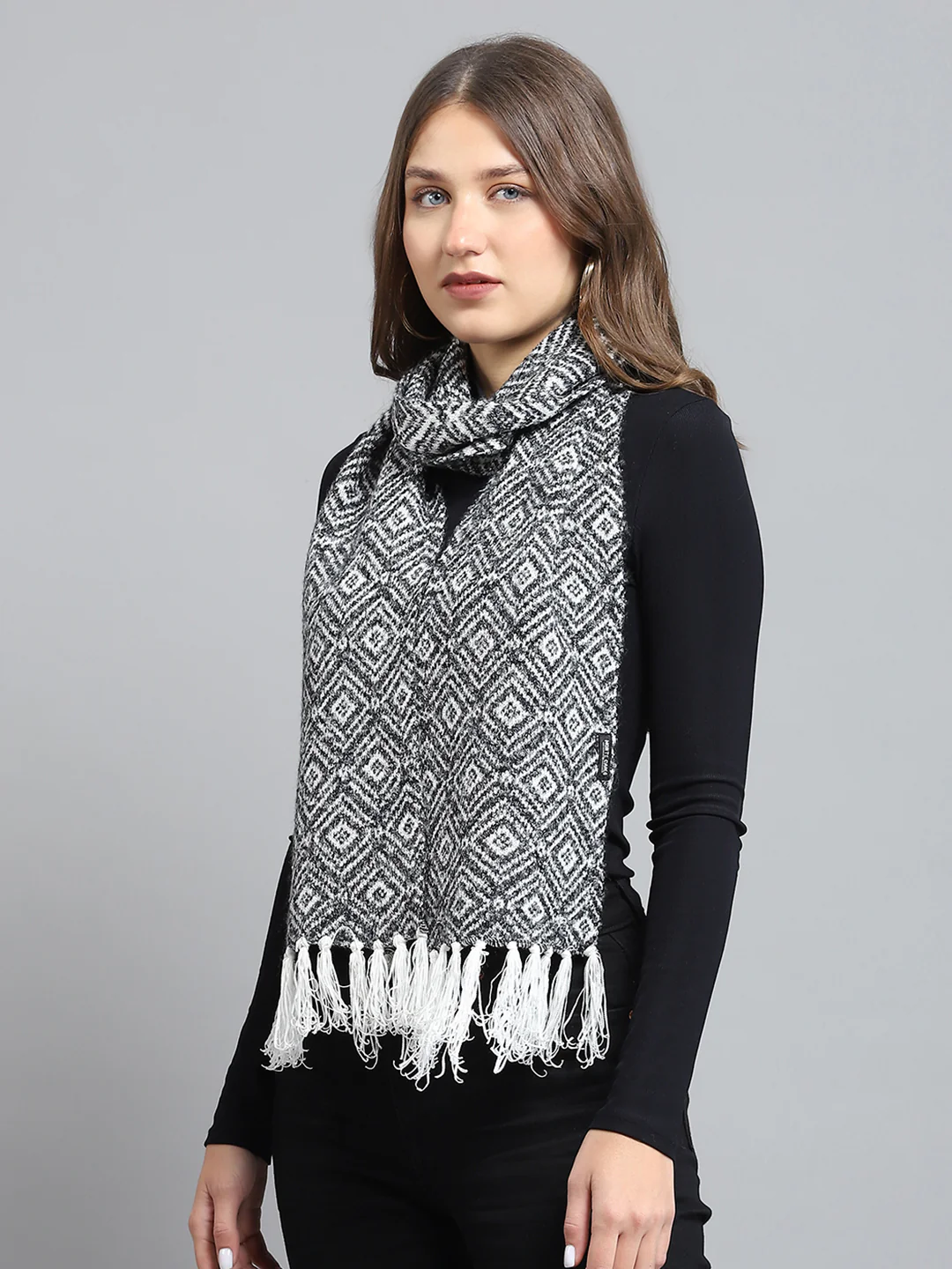 Women Black Self Design Muffler - Image 4