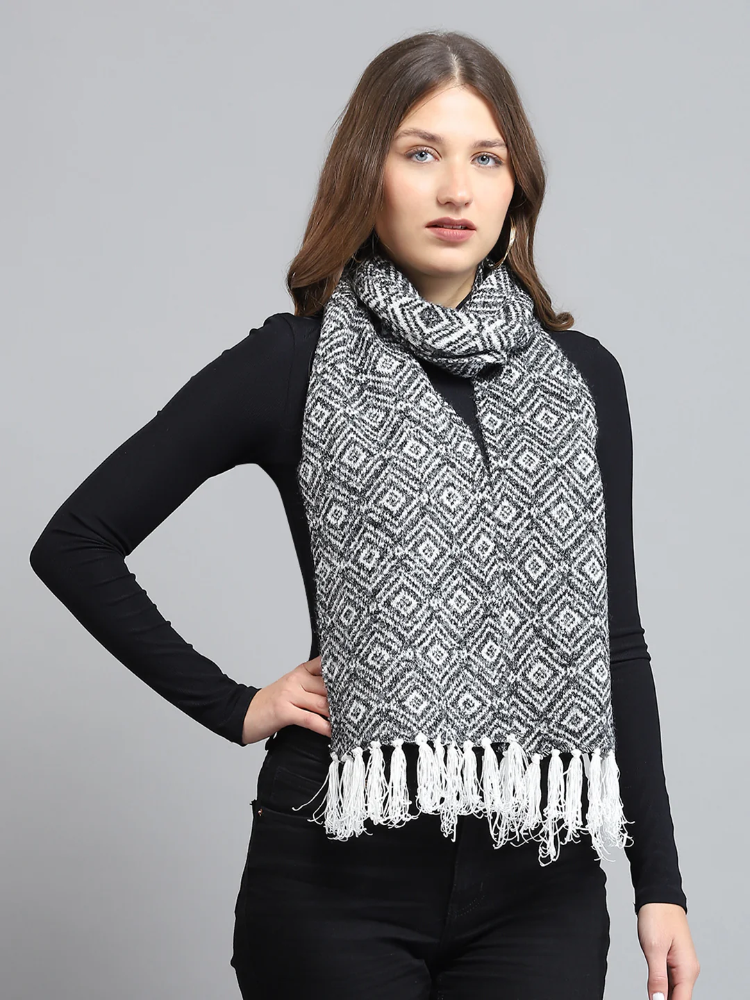Women Black Self Design Muffler - Image 5