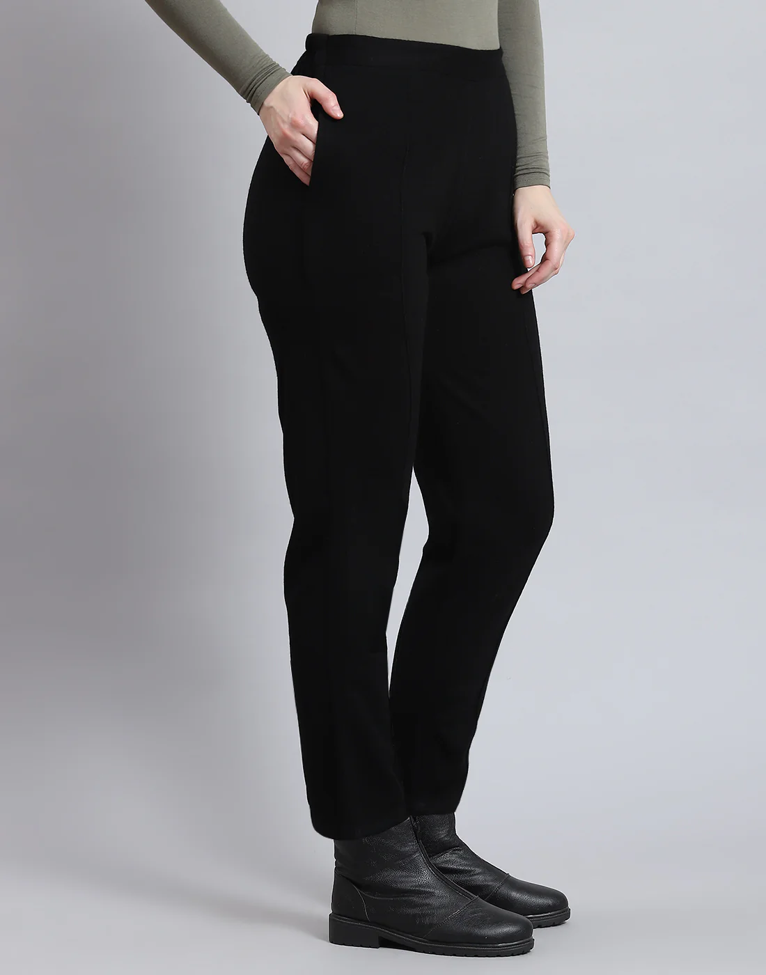 Women Black Self Design Regular Fit Winter Lower - Image 4