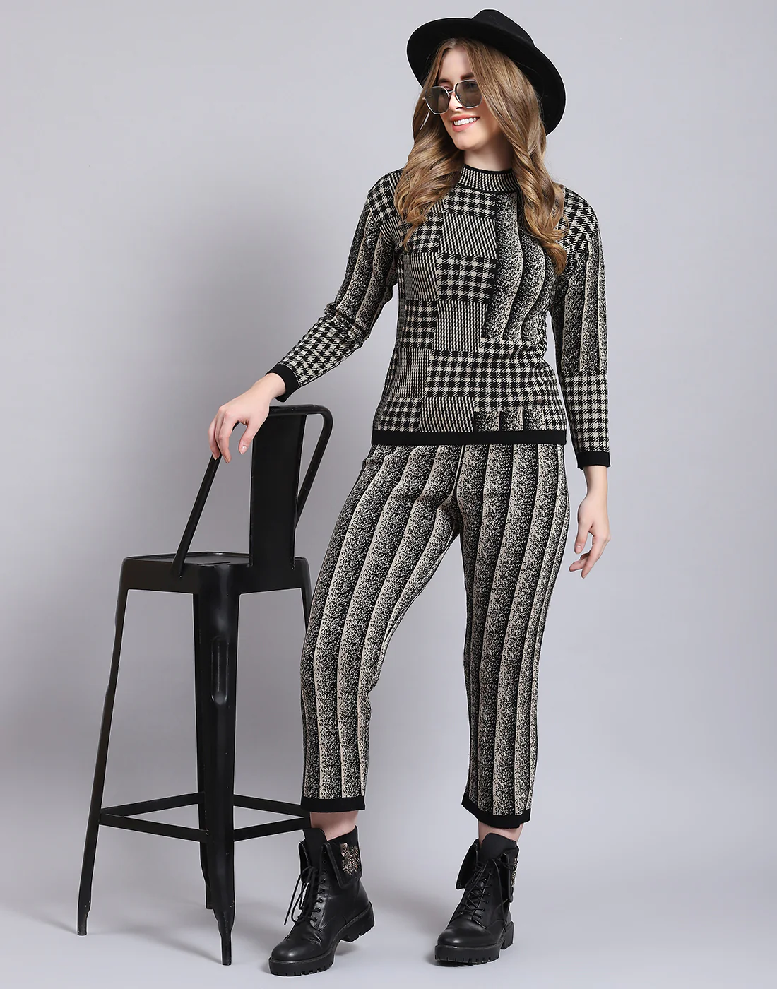 Women Black Self Design Round Neck Full Sleeve Cords Set - Image 6