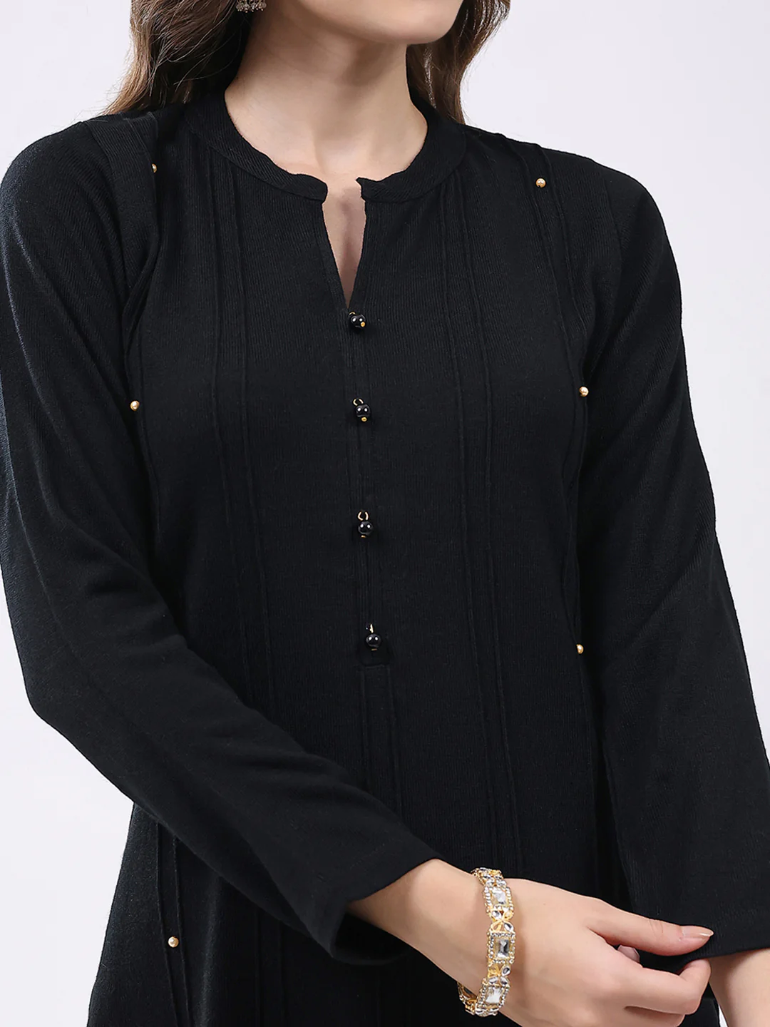 Women Black Self Design Round Neck Full Sleeve Kurti Set for Winter - Image 6