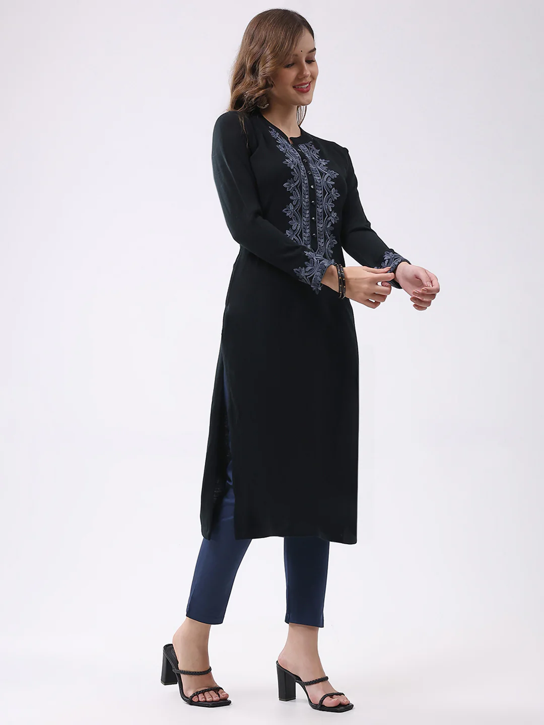 Women Black Self Design Round Neck Full Sleeve Winter Kurti - Image 4
