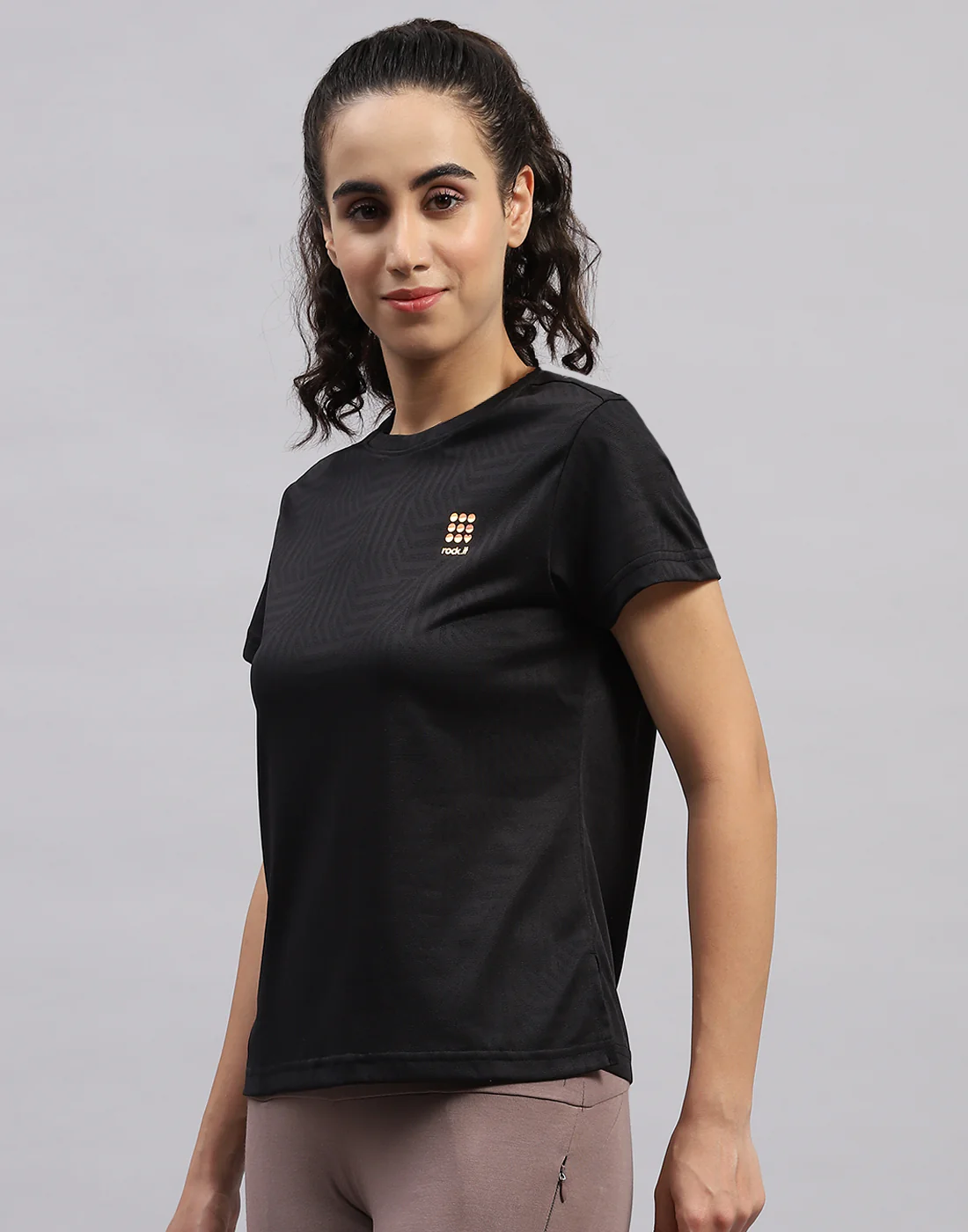 Rock.it Women Black Self Design Round Neck Half Sleeve Top - Image 3