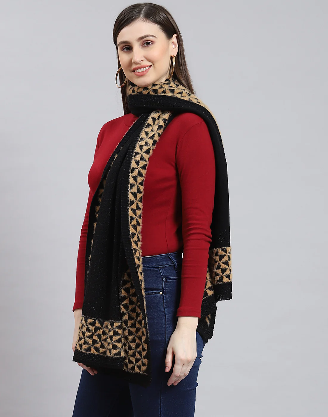 Women Black Self Design Stole - Image 4