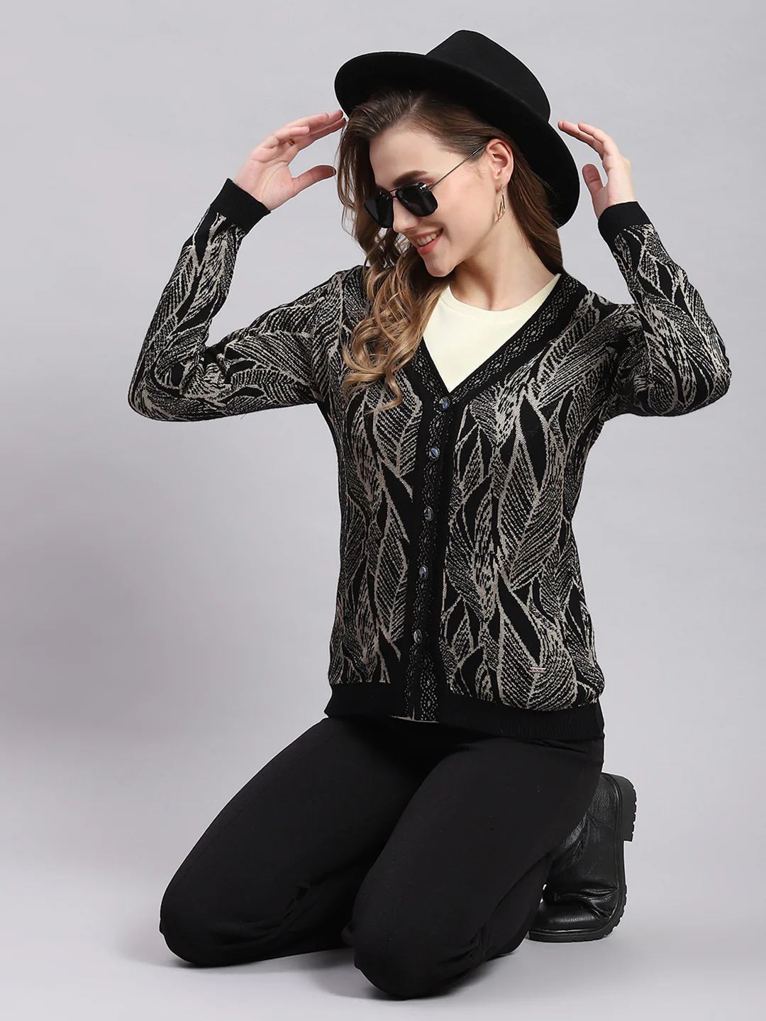 Women Black Self Design V Neck Full Sleeve Cardigans - Image 2