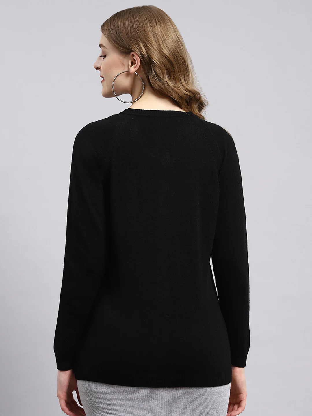 Women Black Solid Cardigan - Image 4