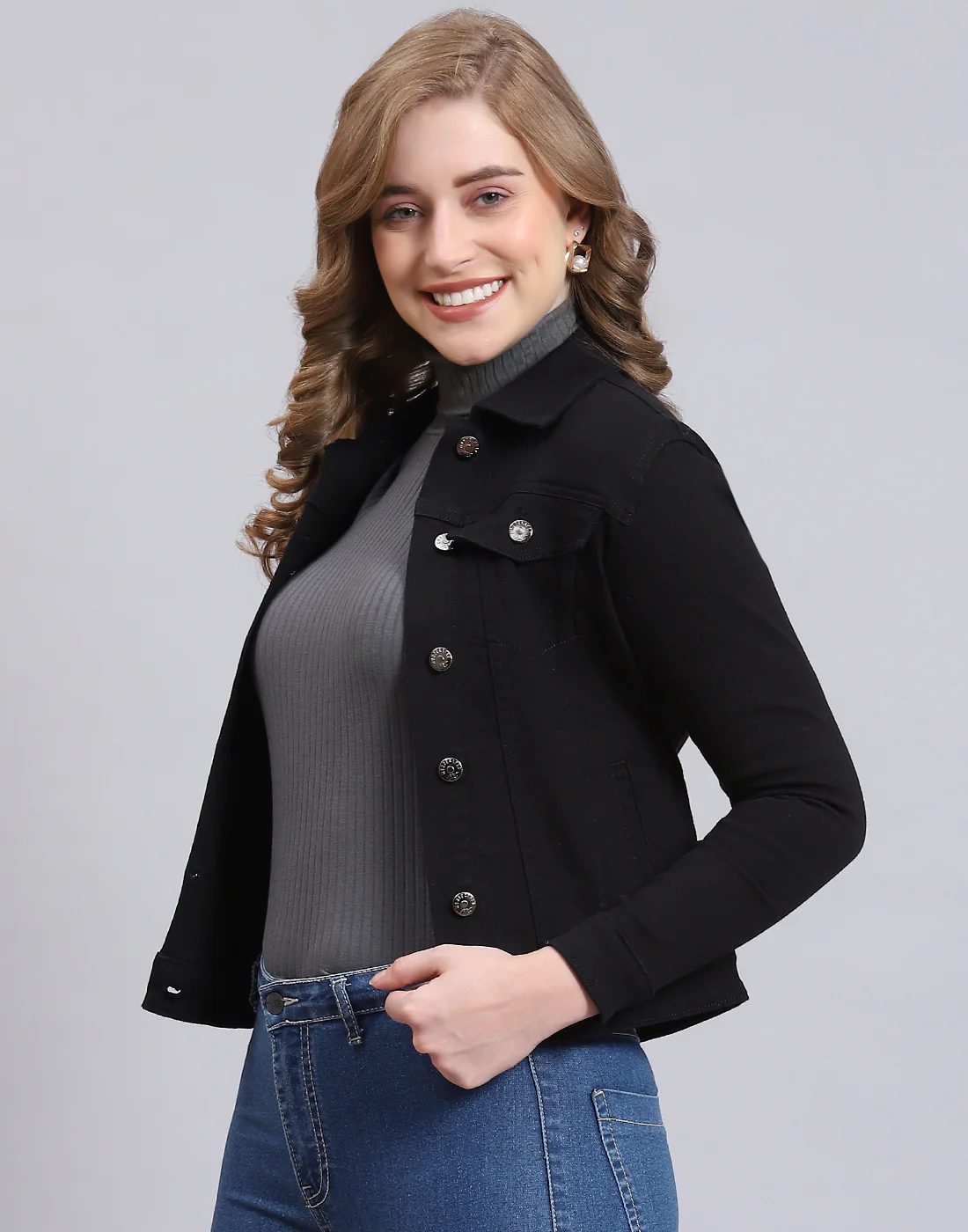 Women Black Solid Collar Full Sleeve Jacket - Image 3