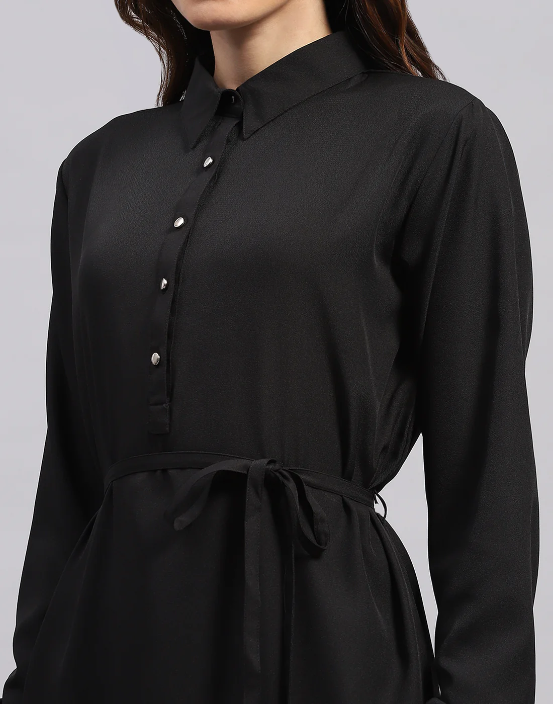 Women Black Solid Collar Full Sleeve Tunic - Image 2