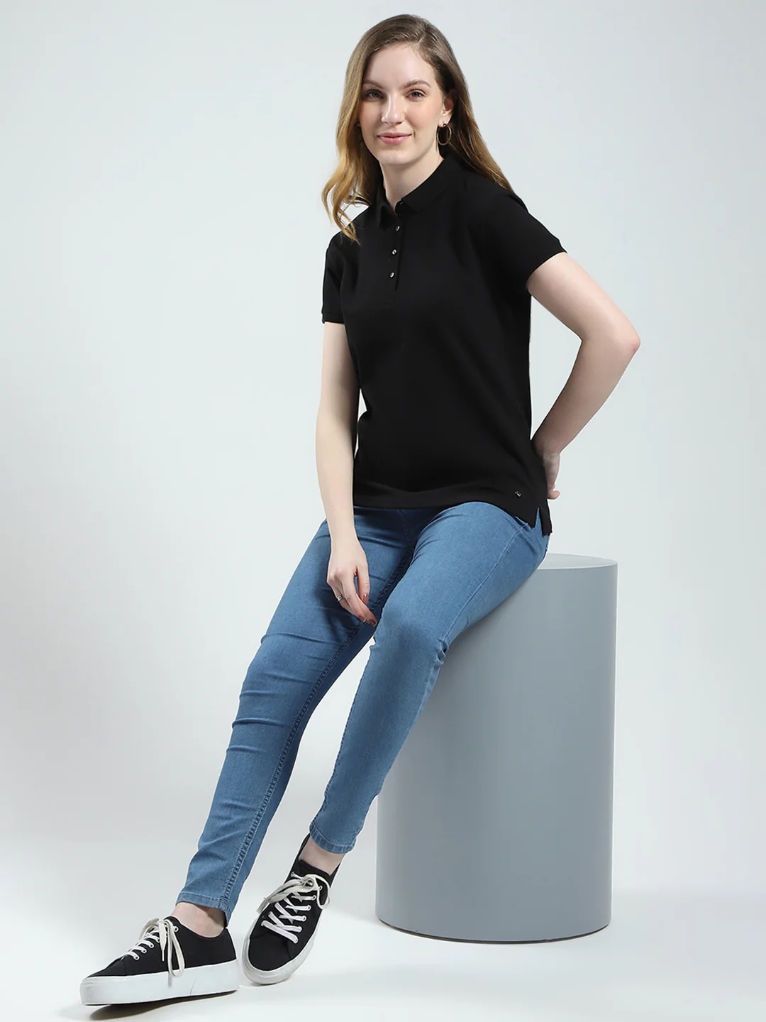 Women Black Solid Collar Half Sleeve T-Shirt - Image 2