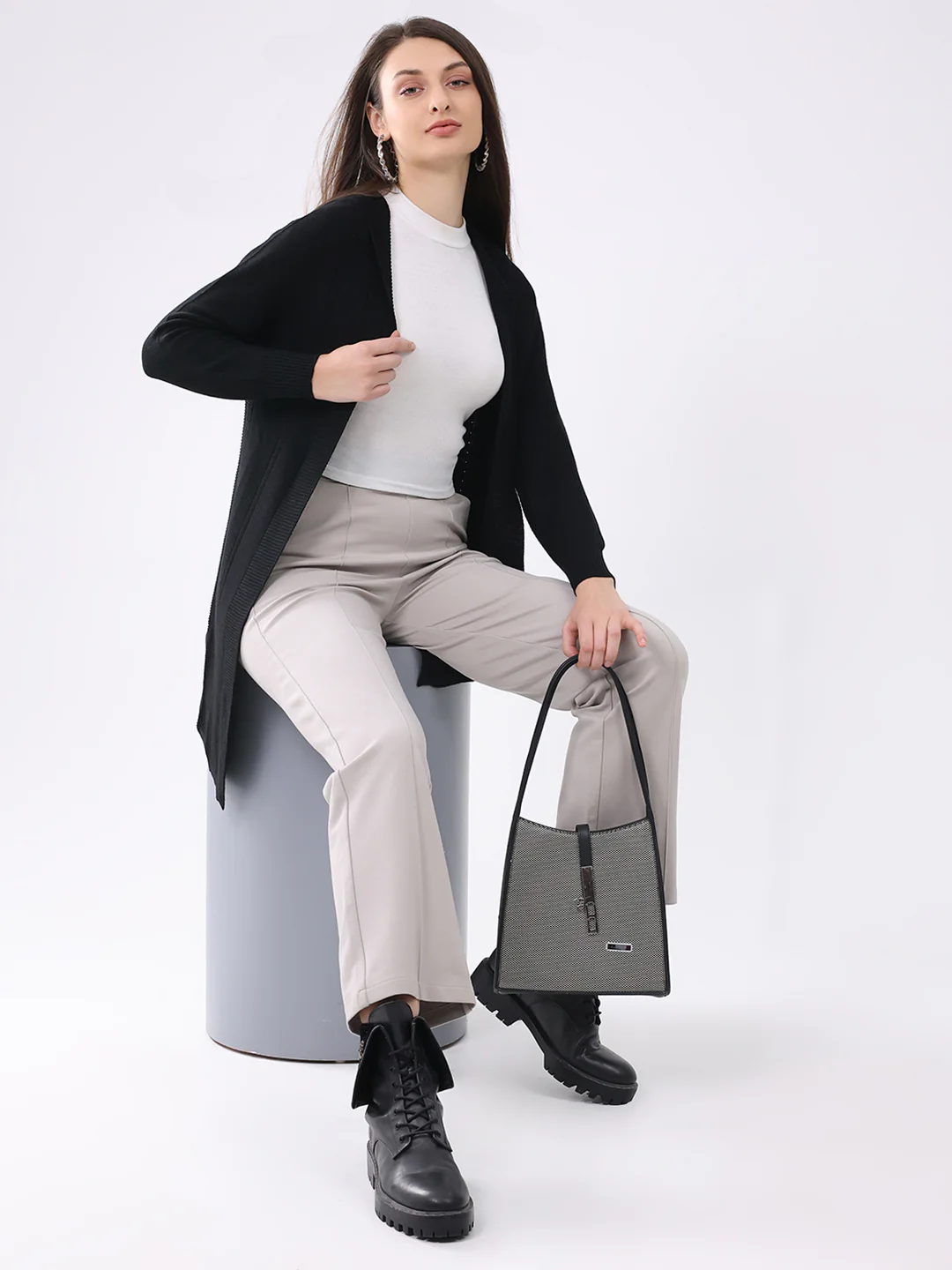 Women Black Solid Front Open Full Sleeve Cardigan - Image 2