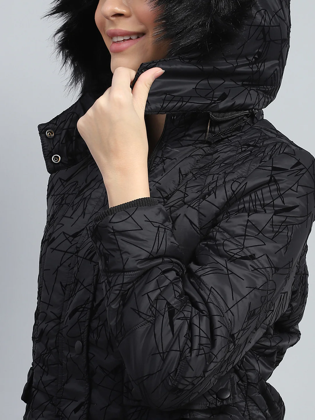 Women Black Solid Hooded Full Sleeve Jacket - Image 7