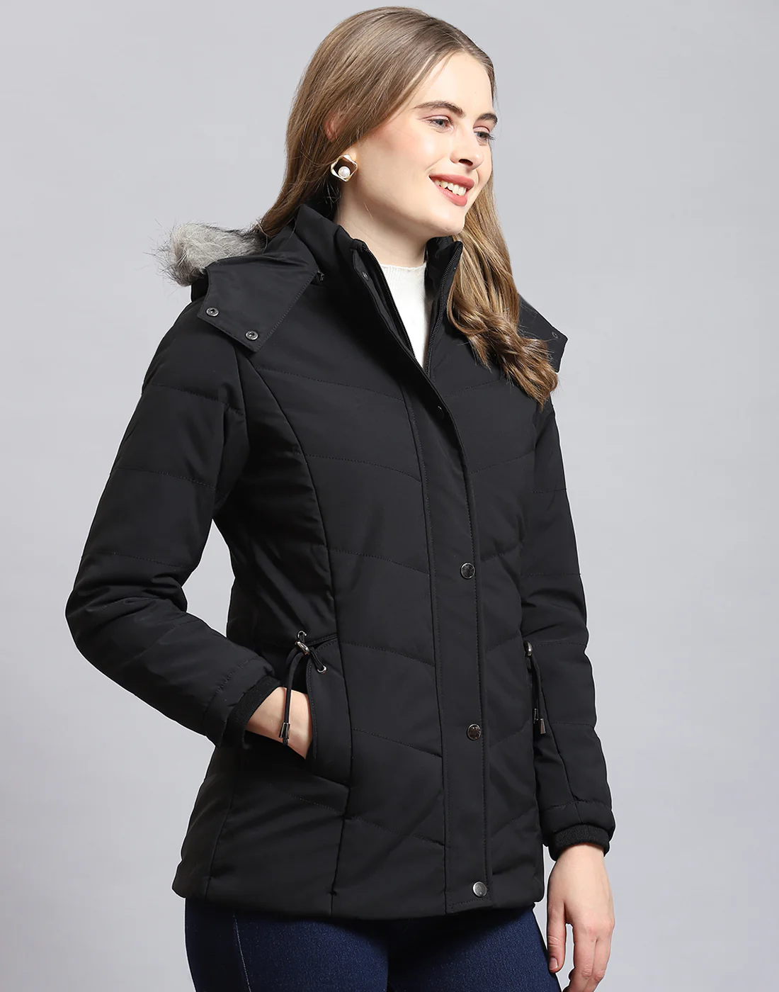 Women Black Solid Hooded Full Sleeve Jacket - Image 4