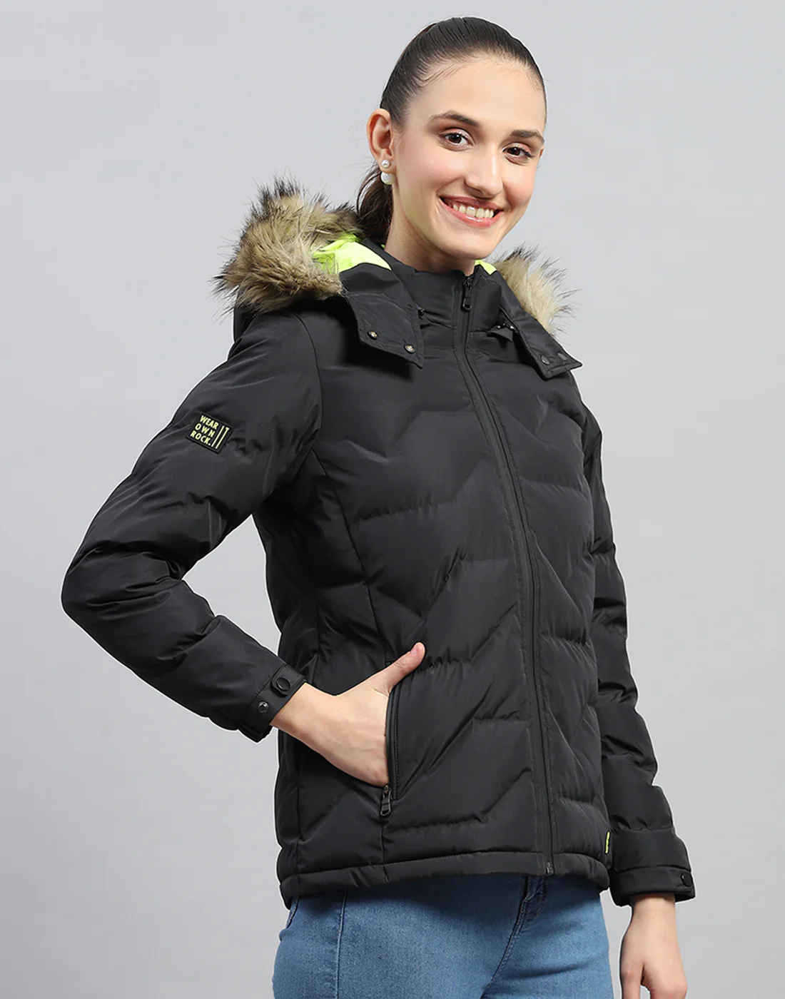 Rock.it Women Black Solid Hooded Full Sleeve Heating Jacket - Image 4